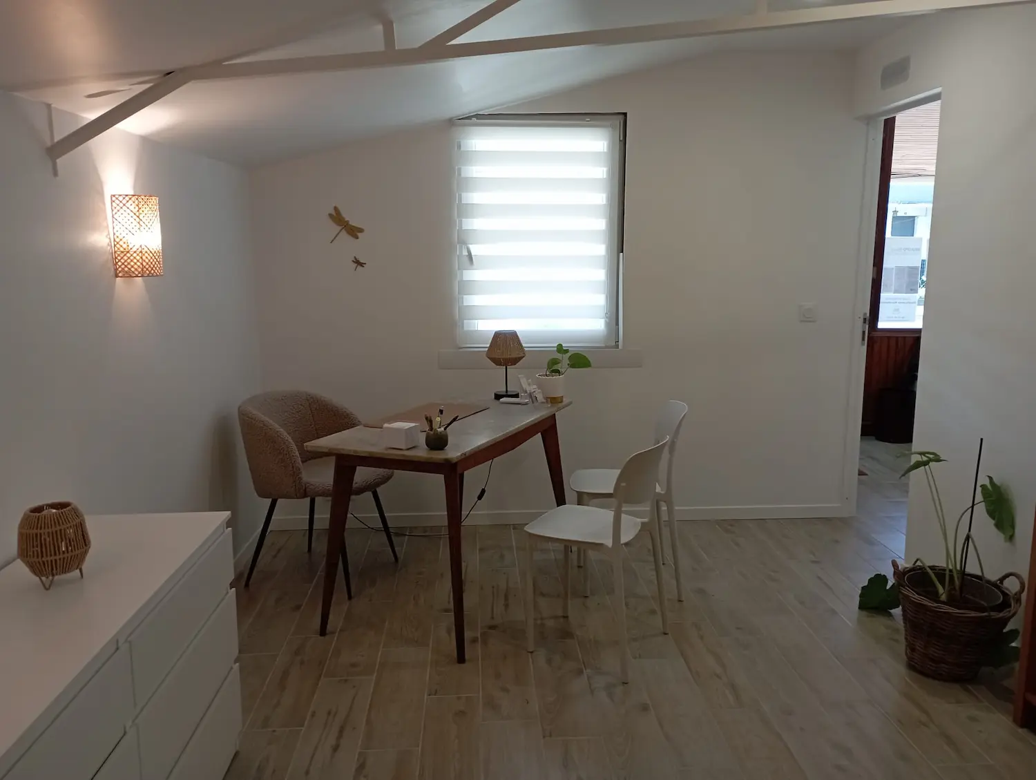 Cabinet vue derrière